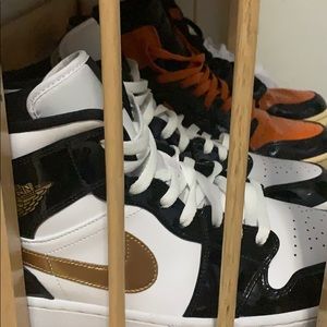 Meet your Posher, Derek